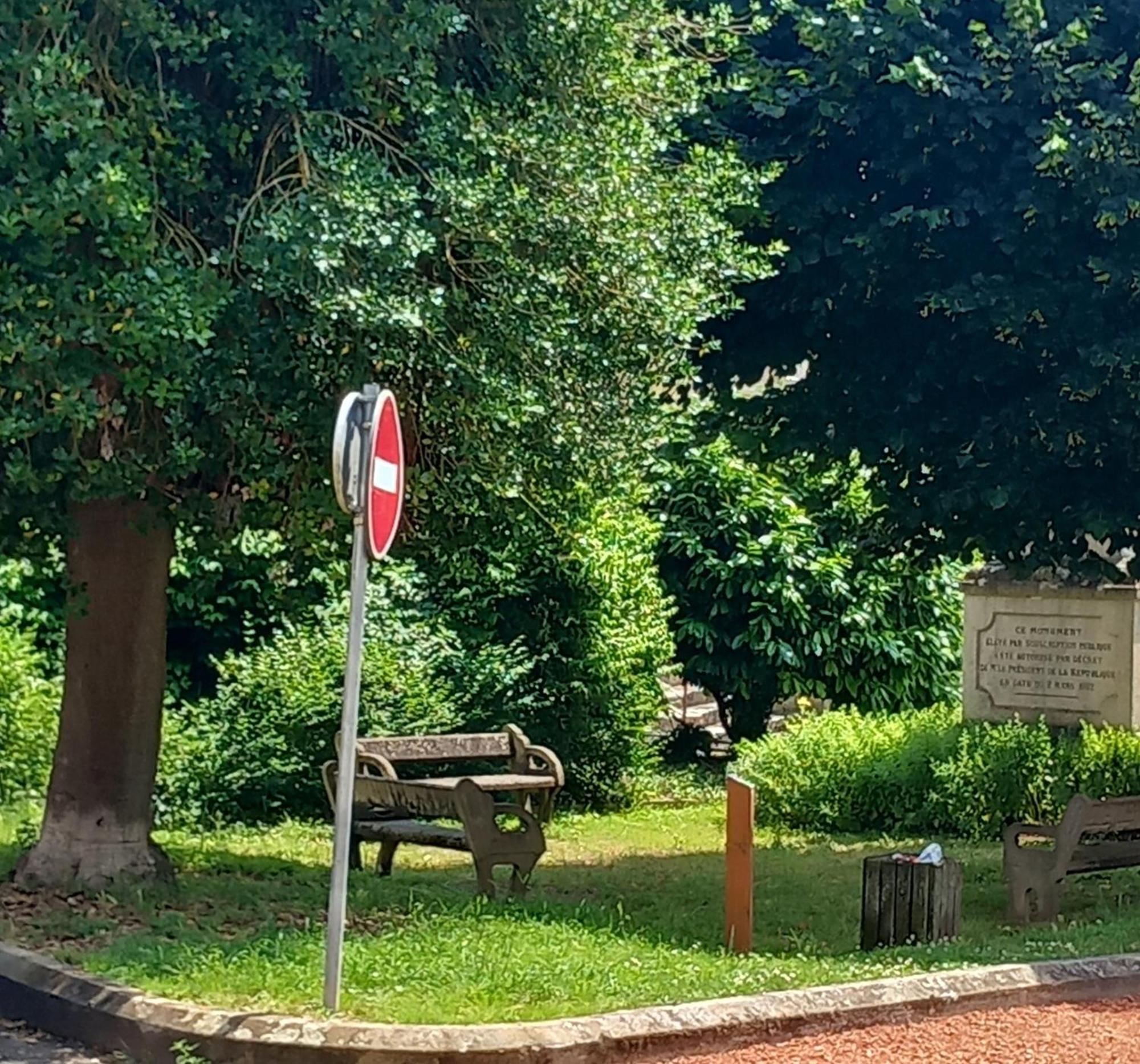 Jls'Tudios " U Sognu" Lägenhet Cosne-sur-Loire Exteriör bild